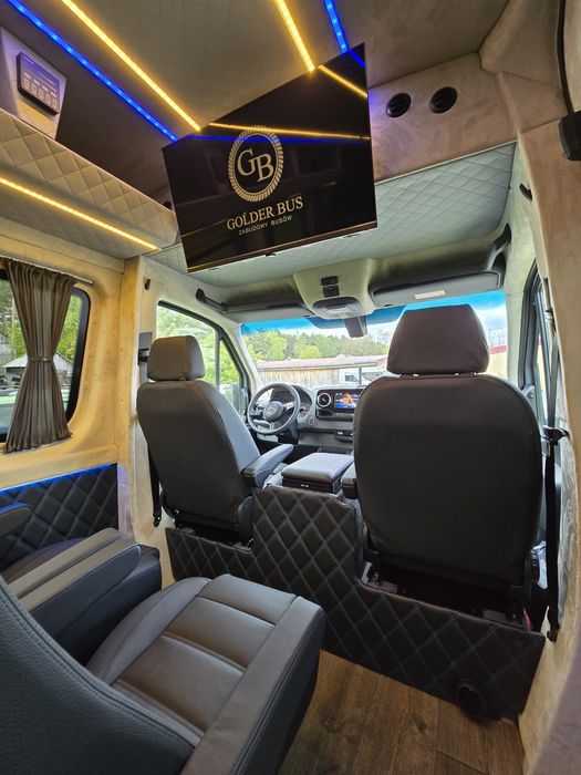 Zabudowa busa Master Fotele do busa montaż foteli homologacja do busa