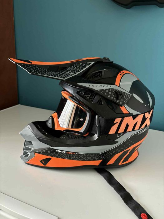 Kask UFO motocross