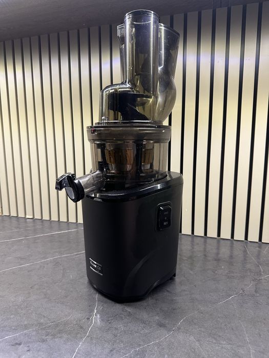 Wyciskarka Kuvings REVO830