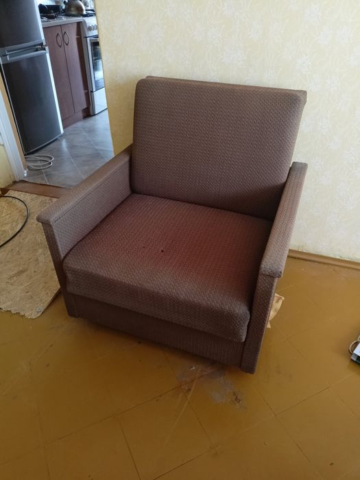 Fotel z czasów PRL-u
