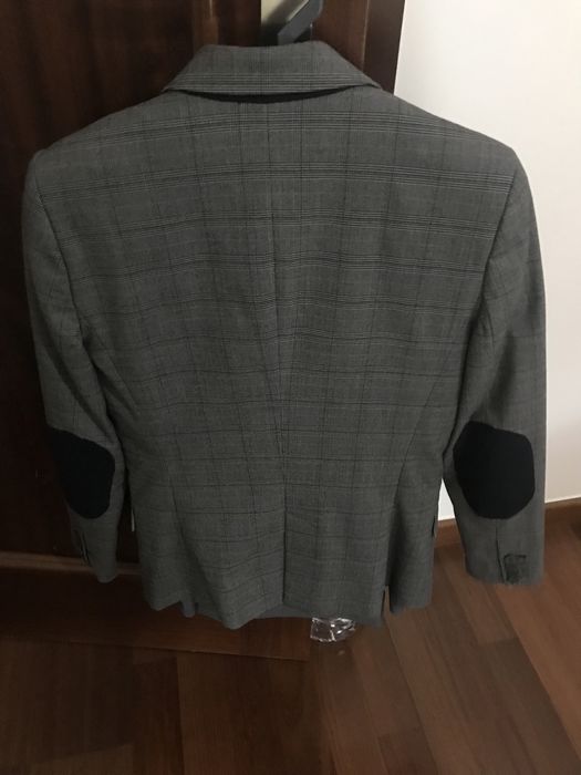 Casaco Cinza quadriculado.  Zara