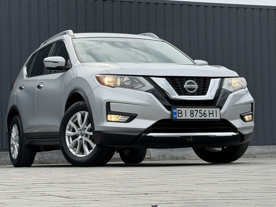 Nissan Rogue SV 2017 рік