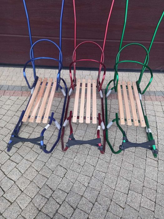 Sanki metalowe z oparciem i pchaczem