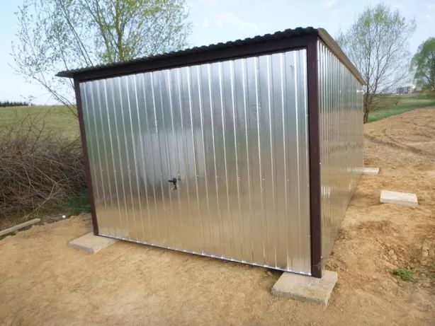 Garaż Blaszak Schowek na budowę Garaż blaszany Budowa Garaże PRODUCENT