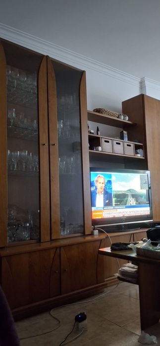 Móvel de sala em cerejeira