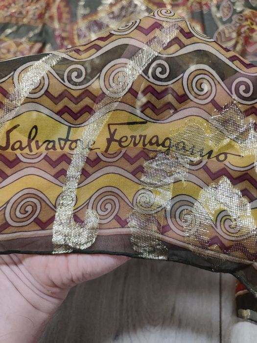 Salvatore Ferragamo платок, косынка шёлк