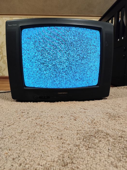 Телевизор отдам бесплатно