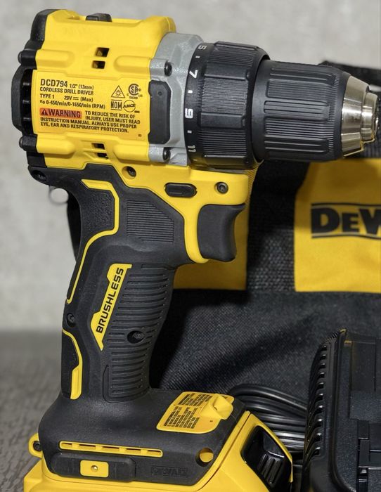 Набір Dewalt DCK225D2 Оригінал з США !!!