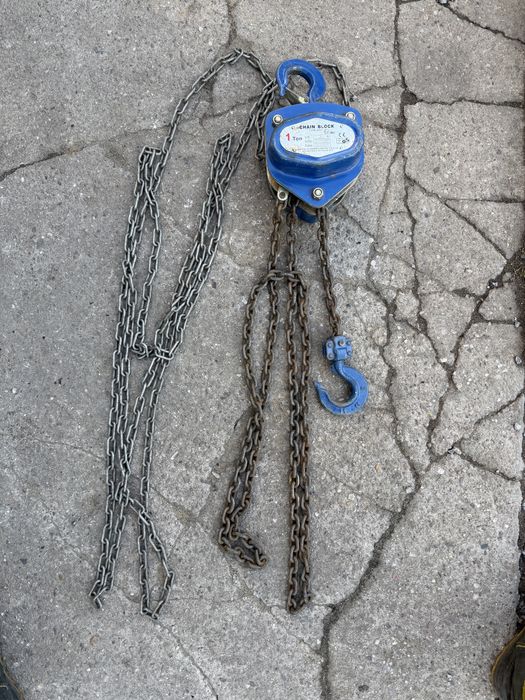 Polskiej produkcji wciagnik wciągarka łancuchowa  udziwg 1-ton