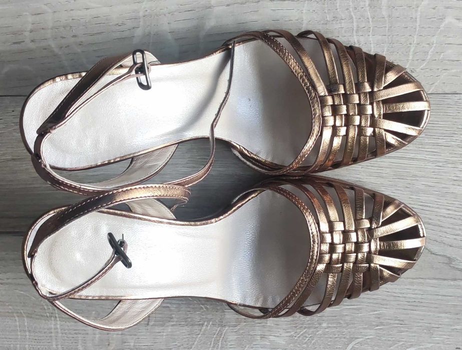 Sandałki na szpilce Estima