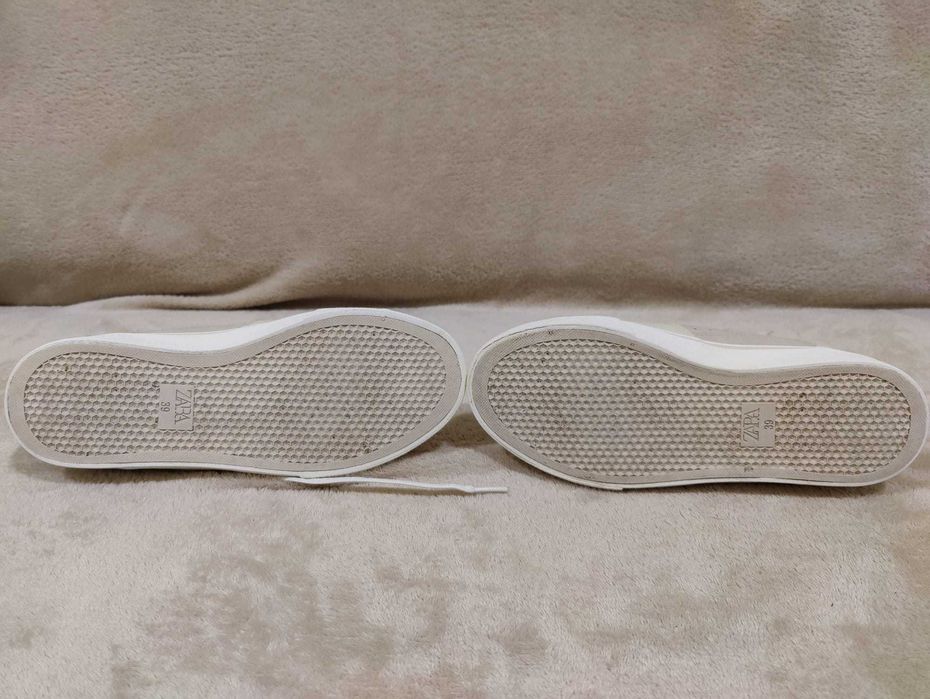 Sapatilhas Zara tam. 39 usadas uma vez numa cerimónia