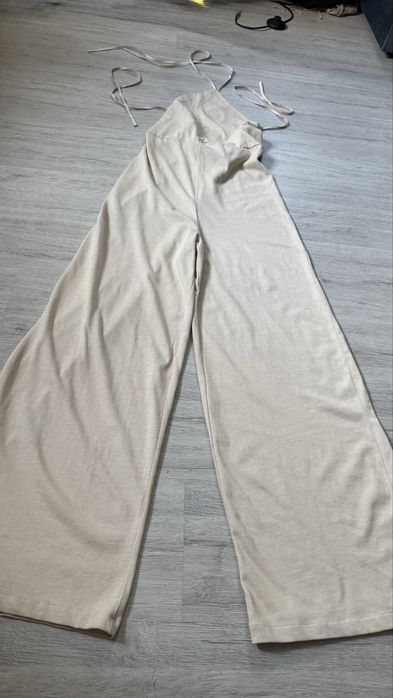 Комбінезон бежевий zara
