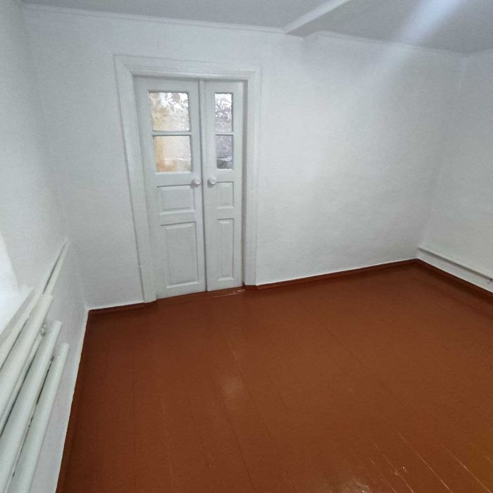 Продаю дім, зроблений ремонт, присутні всі зручності.