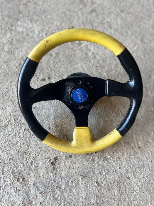 Volante ford de competiçao