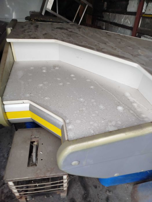 Syndyk sprzeda wyposażenie sklepu mięsnego