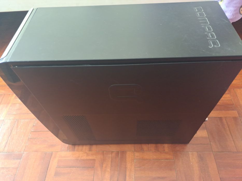 Pc torre de computador p/peças