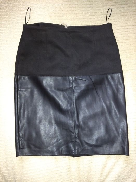 Спідниця з екошкіри