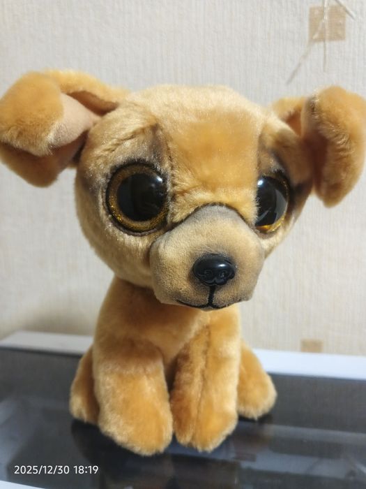 красивая и милая мягкая игрушка