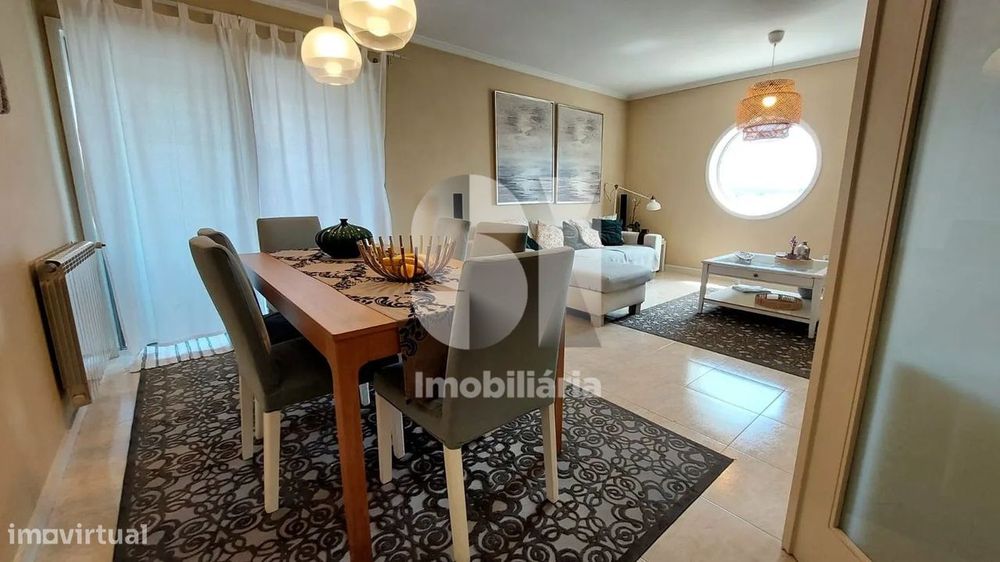 Excelente T2 com Varanda Ampla e Garagem na Póvoa de Varzim