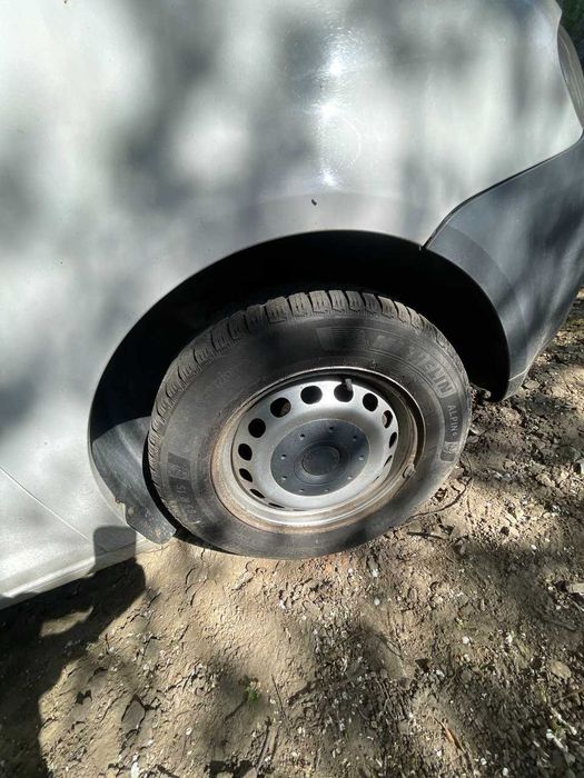 Volkswagen Caddy 2006 рік пасажир