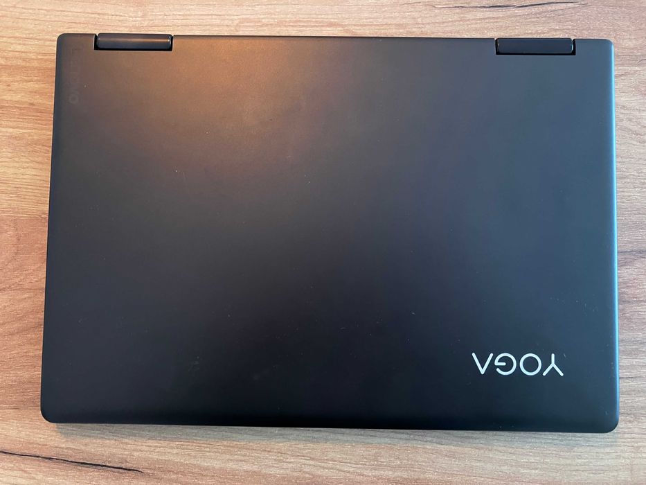 Lenovo Yoga - 14"