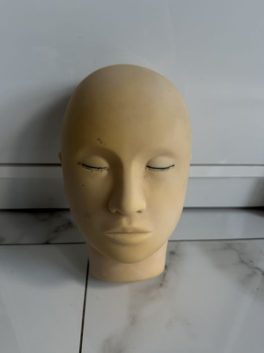 Głowa treningowa do rzęs