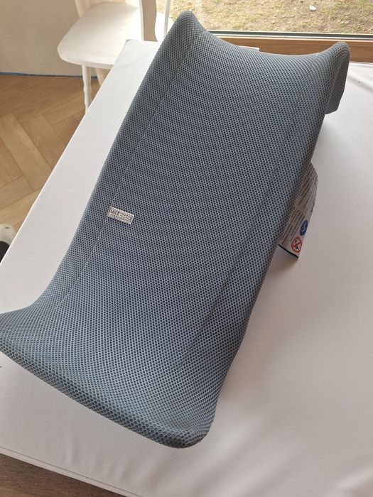 Beaba Leżaczek – wkładka do kąpieli dla niemowląt Parma Grey