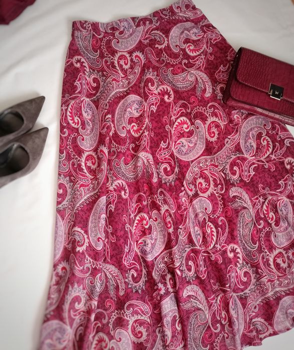 Piękna spódnica wzory orientalne