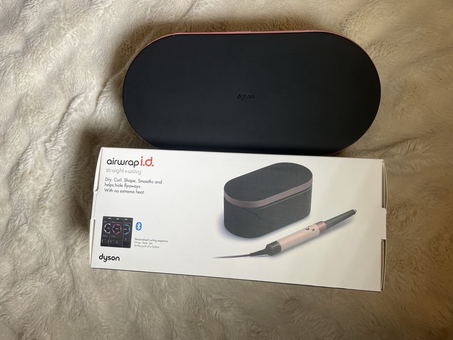 Продам Dyson Airwrap i.d. Multi-Styler and Dryer.