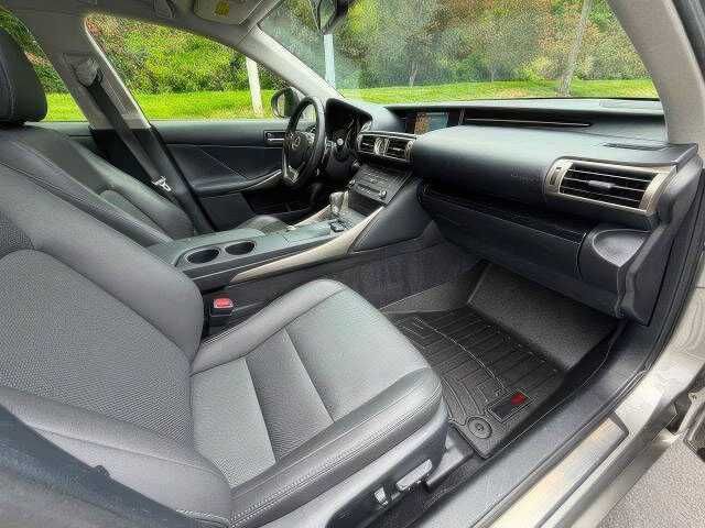 2016 Lexus IS 300