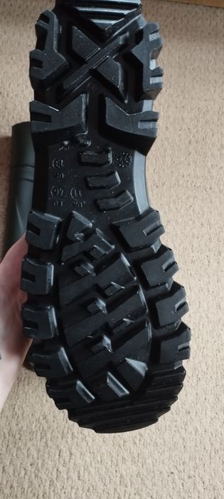 Чоботи різові , військові . Сапоги резиновые