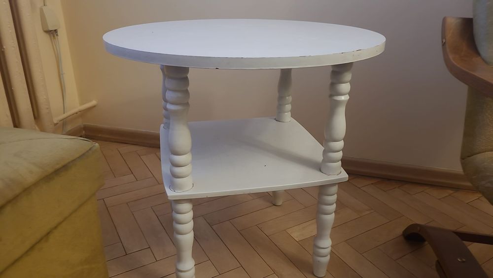 Oddam meble: fotele, kanape, regał, szafe, stolik