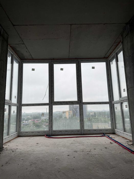 Продам квартиру в новому будинку метро Академмістечко 15 хвилин пішки