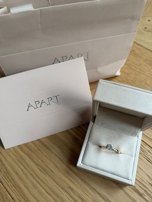 Pierścionek APART