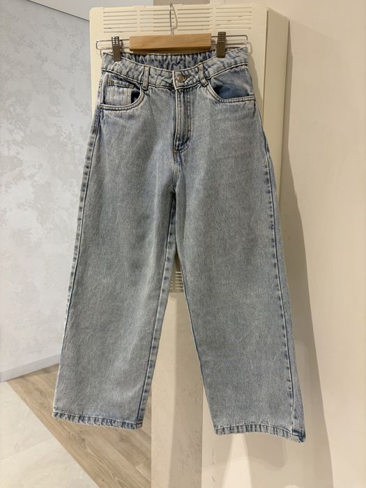 Джинси світло- блакитні 146