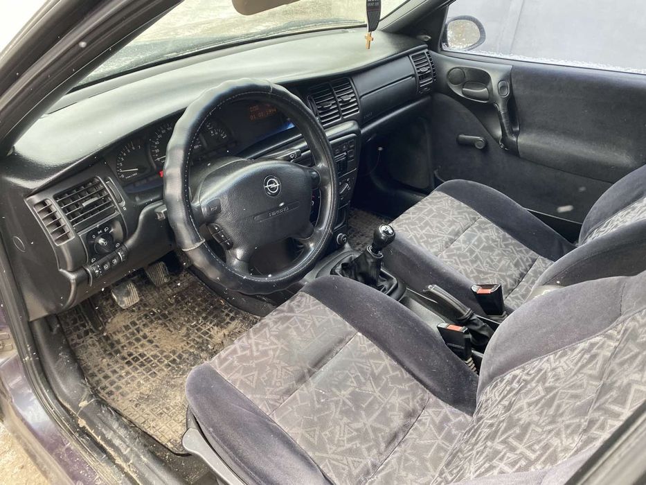 OPEL VECTRA B 1.6, в гарному технічному стані