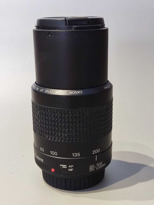 Objetiva Canon EF 80-200mm f/4.5-5.6 II