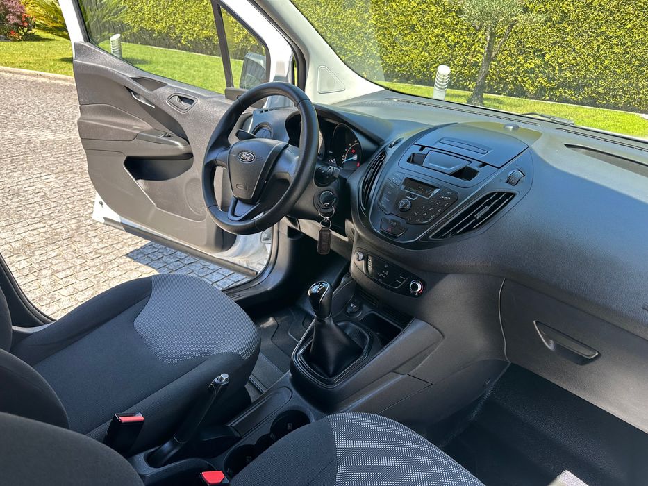Ford Transit Courier 2018 OPORTUNIDADE!