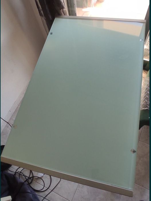 Mesa cozinha/sala em vidro temperado