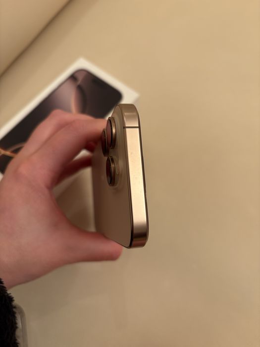 iPhone  16 Pro ідеальний