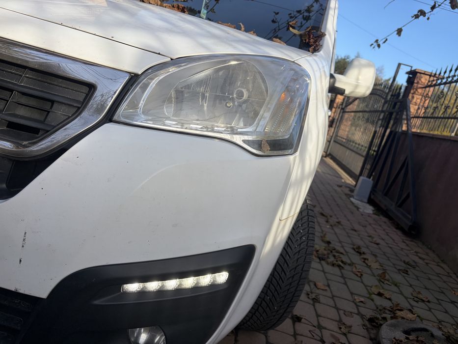 Peugot partner teepee