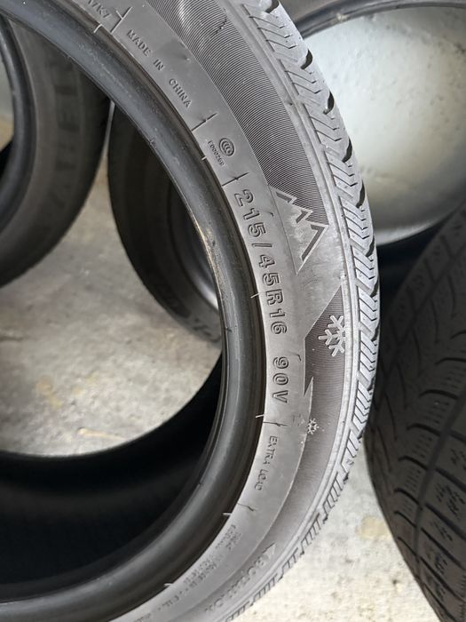 4 pneus iguais 215 45 R16
