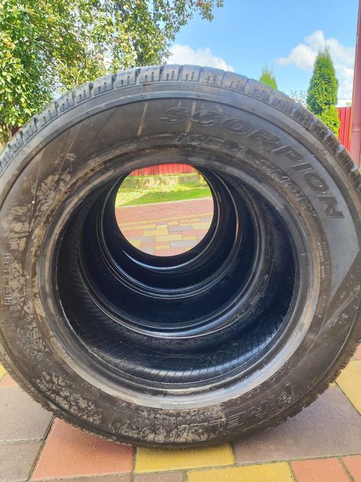 Шини Pirelli Scorpion 235/65 r 17