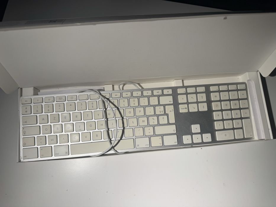 Keyboard apple A1234