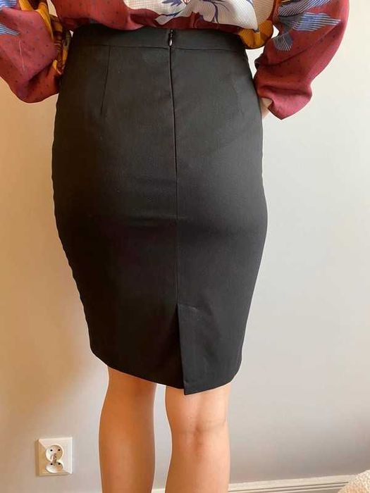 Czarna elegancka spódnica roz. 38, Mango Suit