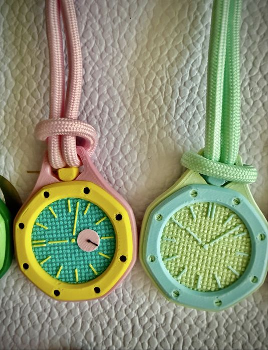 Брелок AP&Swatch у вигляді годинника  на сумку, пояс, рюкзаки.