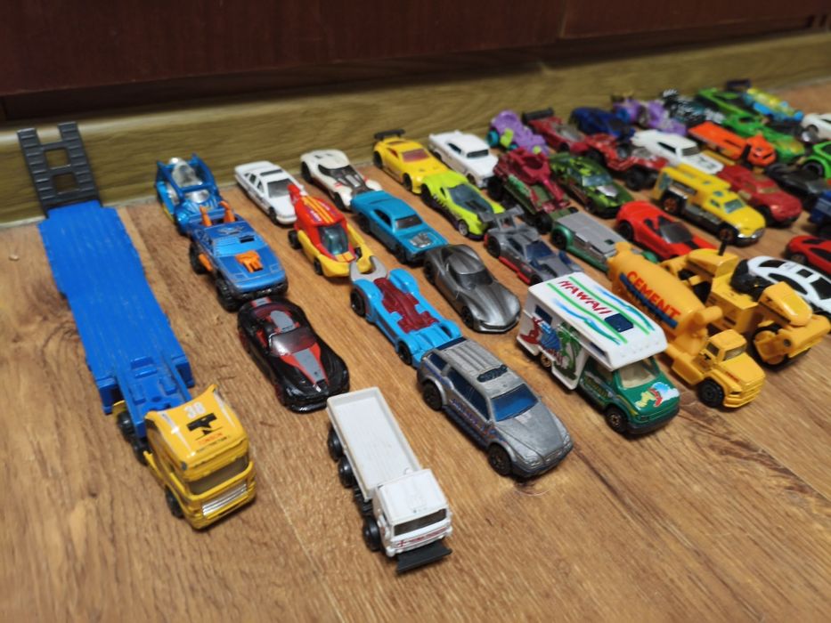 Машинки Вілс та інші