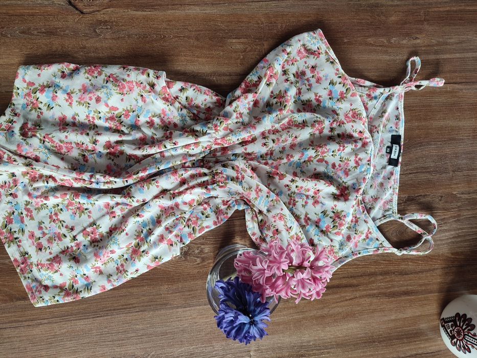 Kombinezon letni w kwiatki XS BIK BOK