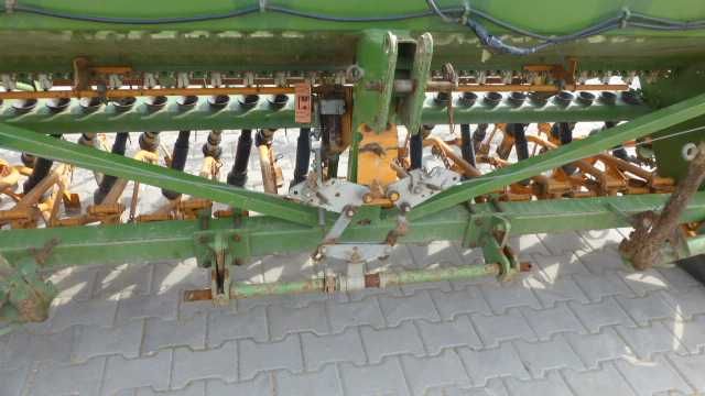 Części Siewnik AMAZONE D 7 D 8 . 2.5 m . 3.00 m