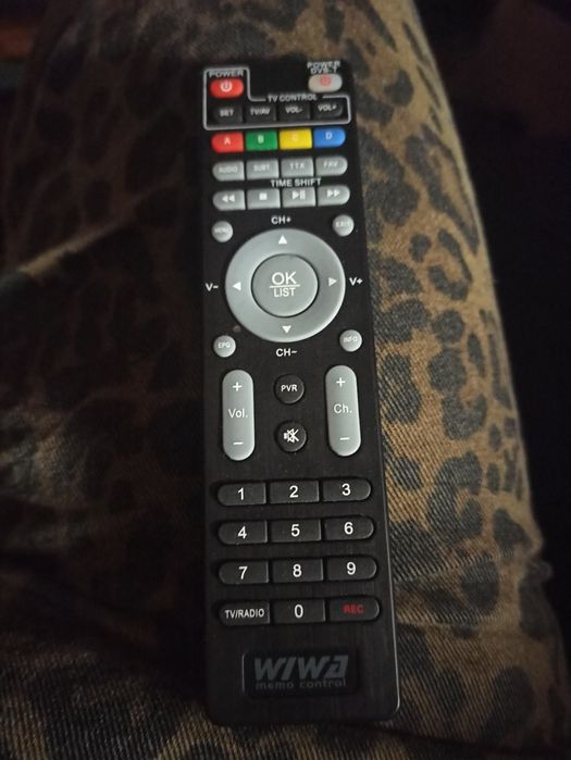 Pilot do tv , uszkodzony